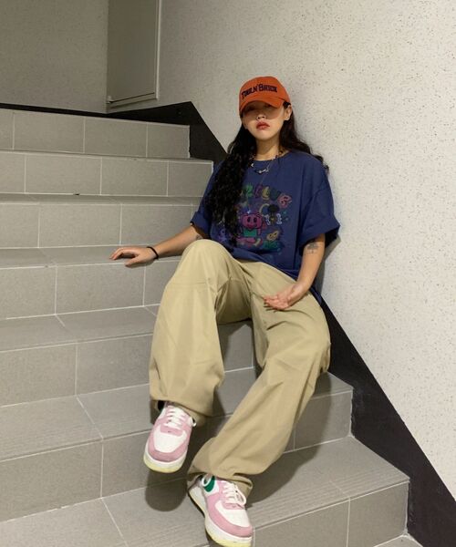 MOZMOZ(モズモズ)の「セキネンピルクマ オーバーサイズ ピグメント 半袖Tシャツ ブルー(Tシャツ/カットソー・レディース・その他・M/XL/XXL)」の6枚目の写真