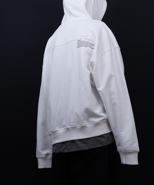 BLACK BLOND(ブラック ブロンド)の「ビビディヒドンフリーダムフードパーカー(ホワイト)(パーカー・レディース・その他・X-LARGE/MEDIUM/LARGE)」の4枚目の写真