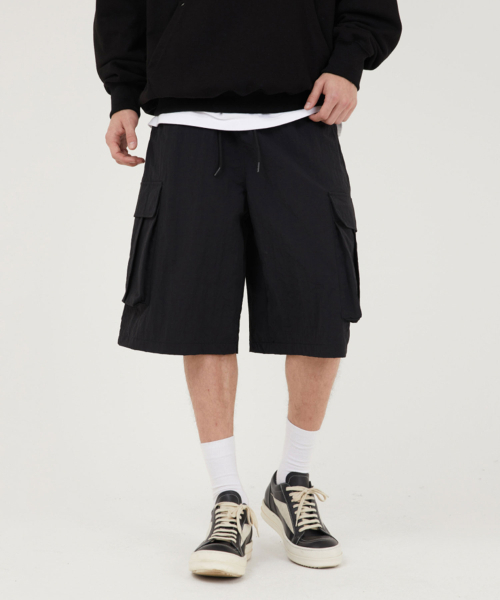 bounDary（バウンダリー）の「ナイロンカーゴワイドバermudaパンツ[ブラック]（その他パンツ・レディース・その他・LARGE/MEDIUM/X-LARGE）」の3枚目の写真