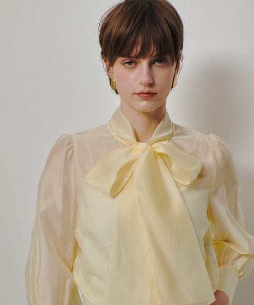 allureville(アルアバイル)の「オーガンザボウブラウス(シャツ/ブラウス・レディース・ホワイト/イエロー/ネイビー/ピンク・2)」の3枚目の写真