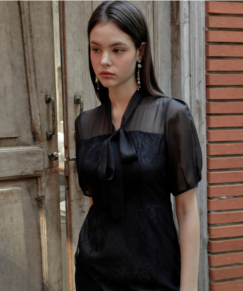 JULIY&CALLA(ジュリー&カラー)の「24SS カラー91 シークレットガーデン アイビー リボンタイ レース ワンピース ベージュ(ワンピース・レディース・その他・SMALL/MEDIUM)」の4枚目の写真