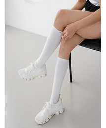 NITINA（ニティナ）の「Vivid Knee Socks WH（ソックス/靴下・レディース）」