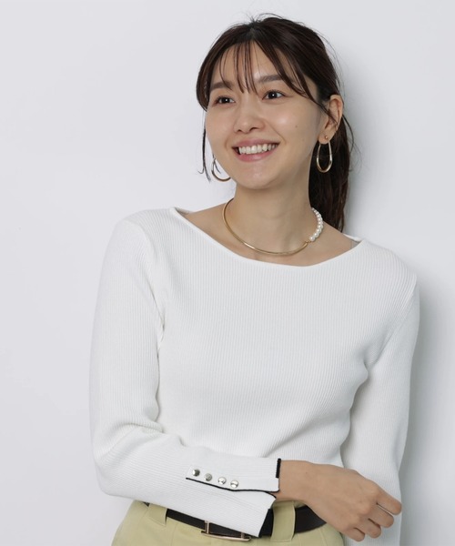 JUSGLITTY（ジャスグリッティー）の「シャイニーボートリブニット（ニット/セーター・レディース・ブラック/ブラック系その他/ブルー系その他3/ホワイト・2）」の2枚目の写真