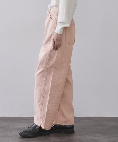 OPAQUE.CLIP（オペークドットクリップ）の「カーブシルエットカラーデニム【洗濯機OK】（デニムパンツ・レディース・ベージュ/ベビーピンク・40/38/42）」の5枚目の写真