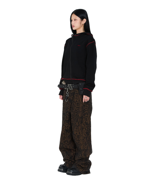 AAKAM(アーカム)の「Python Patterned Denim Pants (Brown)(デニムパンツ・レディース・その他・1/2)」の5枚目の写真
