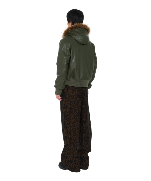 AAKAM(アーカム)の「Python Patterned Denim Pants (Brown)(デニムパンツ・レディース・その他・1/2)」の12枚目の写真