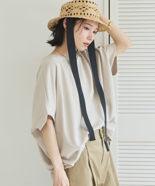 Doux archives(ドゥアルシーヴ)の「UV加工・吸水速乾ドルマンプルオーバー(Tシャツ/カットソー・レディース・サックスブルー/グレイッシュベージュ/チャコールグレー・FREE)」の2枚目の写真