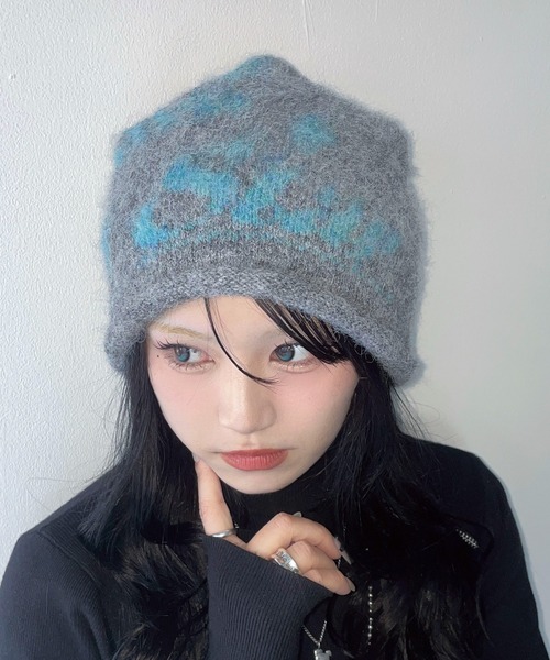 WEGO（ウィゴー）の「WEGO/ロゴジャガードファジービーニー（ニットキャップ/ビーニー・レディース・ブラック/グレー/オフホワイト/ブラウン・FREE）」の4枚目の写真