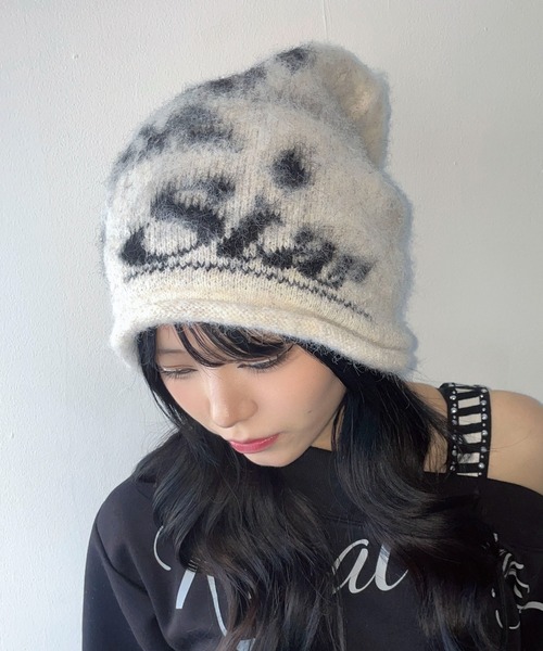WEGO（ウィゴー）の「WEGO/ロゴジャガードファジービーニー（ニットキャップ/ビーニー・レディース・ブラック/グレー/オフホワイト/ブラウン・FREE）」の2枚目の写真