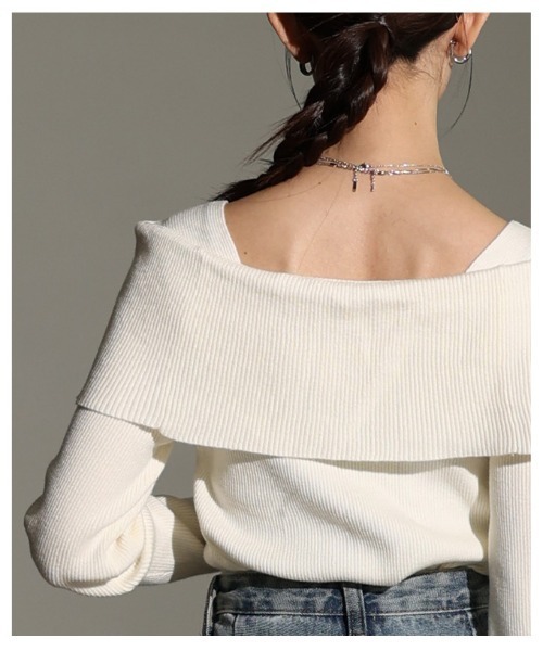 Sawa a la mode（サワアラモード）の「リボンブローチ付きオフショル風ニットトップス（ニット/セーター・レディース・オフホワイト・FREE）」の21枚目の写真
