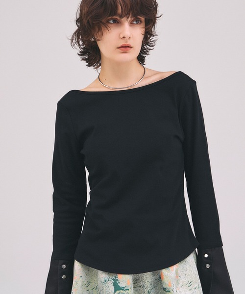 ARVELLIA(アルベリア)の「SPLIT CUFF TOPS(Tシャツ/カットソー・レディース・ブラック/サックスブルー・M)」の1枚目の写真