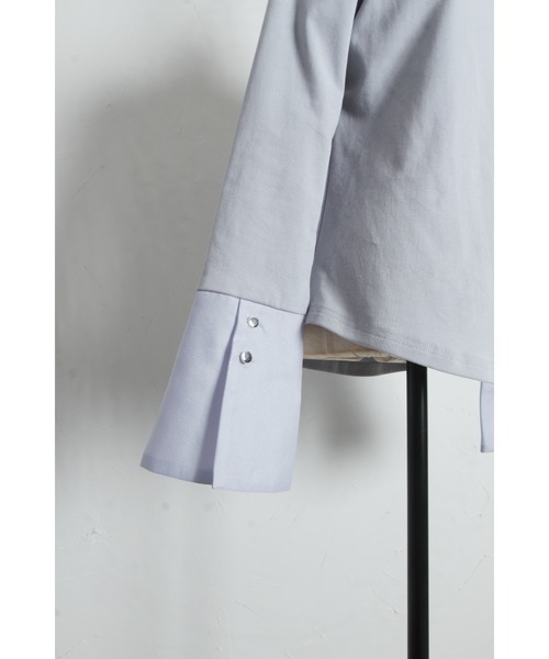 ARVELLIA(アルベリア)の「SPLIT CUFF TOPS(Tシャツ/カットソー・レディース・ブラック/サックスブルー・M)」の13枚目の写真