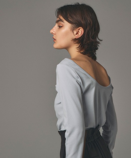 ARVELLIA(アルベリア)の「SPLIT CUFF TOPS(Tシャツ/カットソー・レディース・ブラック/サックスブルー・M)」の21枚目の写真