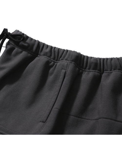 MOIF（モイフ）の「[SS25] OVER MIL SWEAT SHORTS / CHARCOAL（その他パンツ・メンズ・その他・S/M/L）」の8枚目の写真