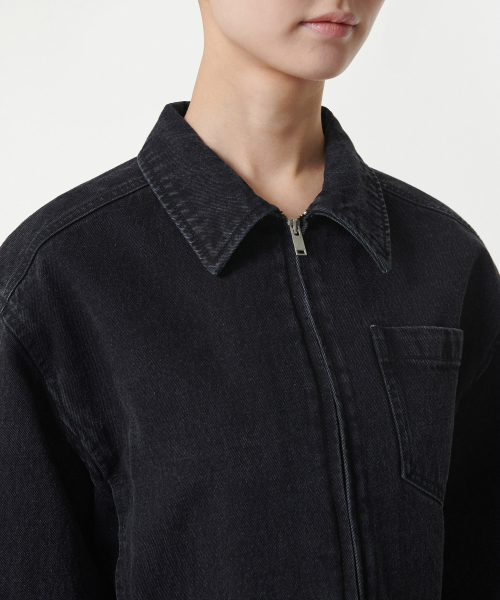 MUSINSA STANDARD WOMAN（ムシンサスタンダードウーマン）の「ウィメンズリラックスドクロップデニムジップアップジャケット[ウォッシュドブラック]（デニムジャケット・レディース・その他・S/M）」の4枚目の写真