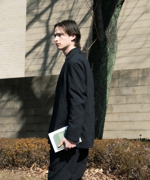 ADAM ET ROPE'(アダムエロペ)の「【COVEROSS/カバロス】テーラードジャケット×イージースラックス セットアップ(セットアップ・メンズ・ネイビー/ブラック/カーキ・S/M/L)」の4枚目の写真