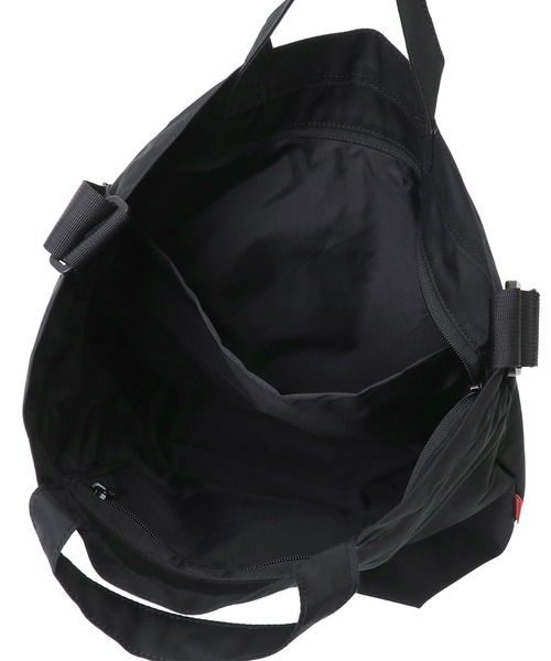 Manhattan Portage（マンハッタンポーテージ）の「PUMPHOUSE SHOULDER BAG COMBED COTTON GABARDINE DPL（ショルダーバッグ・レディース・ブラック・MEDIUM）」の8枚目の写真