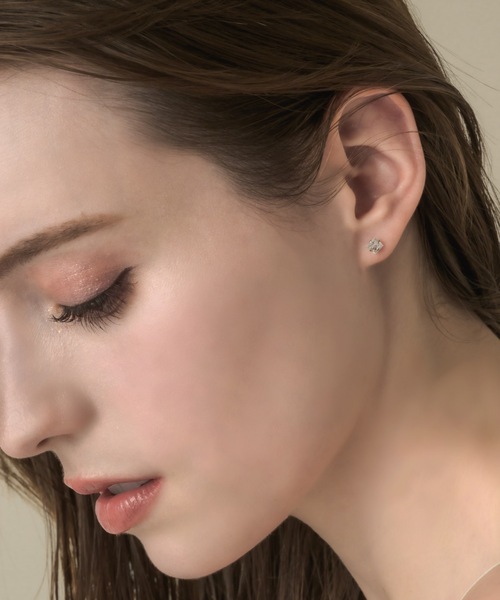 muku(ムク)の「PIERCE/STELLA(ピアス(両耳用)・レディース・ゴールド/シルバー・FREE)」の8枚目の写真