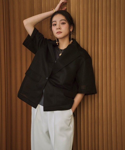 ELFRANK（エルフランク）の「【2026SS】洗える シアー ハーフスリーブ テーラードジャケット ダンボール（テーラードジャケット・レディース・ホワイト/ブラック/グレイッシュベージュ・M/L）」の13枚目の写真