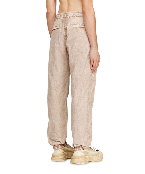 DIESEL(ディーゼル)の「メンズ パンツ P-IUSKO-AG(その他パンツ・メンズ・ベージュ系その他・LARGE/SMALL/MEDIUM/X-SMALL)」の2枚目の写真