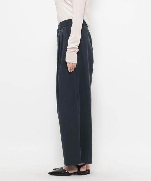 LOWRYS FARM(ローリーズファーム)の「C/Nタックワイドパンツ 639540(その他パンツ・レディース・ベージュ/ネイビー・LARGE/MEDIUM)」の18枚目の写真