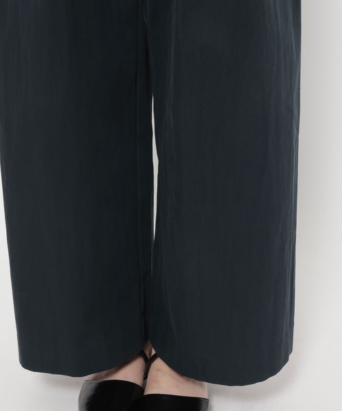 LOWRYS FARM(ローリーズファーム)の「C/Nタックワイドパンツ 639540(その他パンツ・レディース・ベージュ/ネイビー・LARGE/MEDIUM)」の14枚目の写真