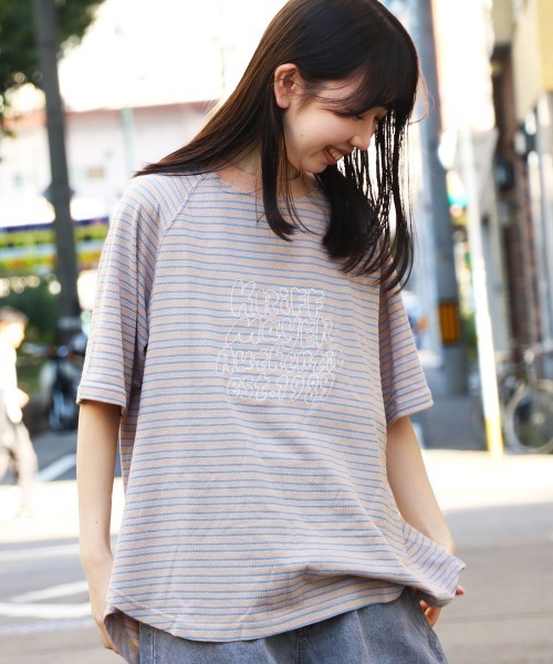 KRIFF MAYER Lady's Collection(クリフメイヤーレディースコレクション)の「ボーダー5分袖刺繍T(Tシャツ/カットソー・レディース・ブラック/オフホワイト/ベージュ/ホワイト系その他・LARGE/MEDIUM)」の4枚目の写真