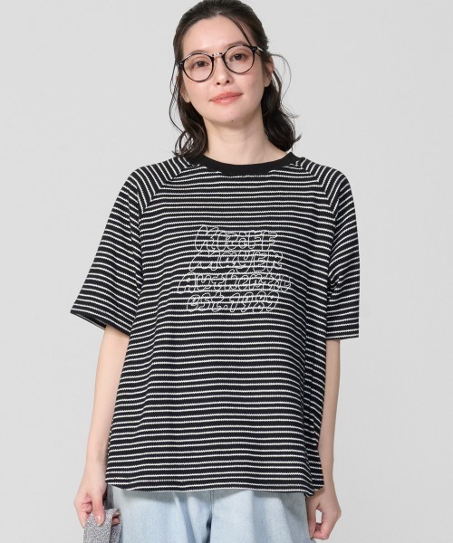 KRIFF MAYER Lady's Collection(クリフメイヤーレディースコレクション)の「ボーダー5分袖刺繍T(Tシャツ/カットソー・レディース・ブラック/オフホワイト/ベージュ/ホワイト系その他・LARGE/MEDIUM)」の3枚目の写真