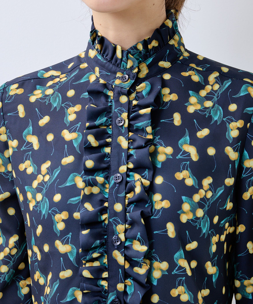 NARACAMICIE(ナラカミーチェ)の「【NARACAMICIE】チェリー柄フリル七分袖ブラウス(シャツ/ブラウス・レディース・ブルー/ネイビー・S/L/M)」の6枚目の写真