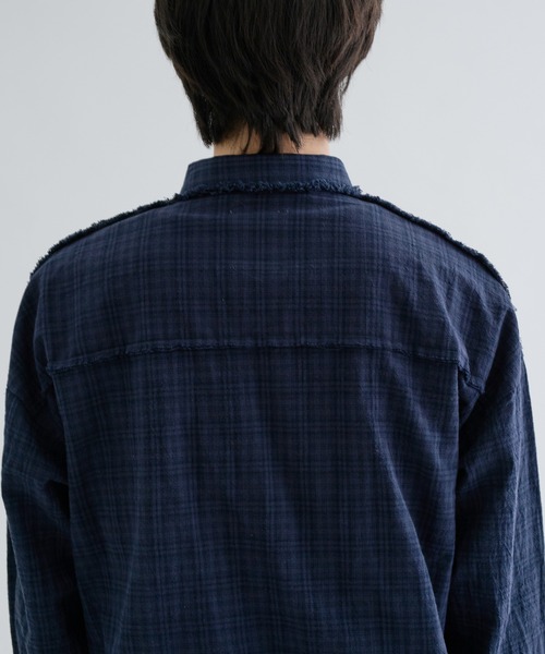 EPNK（イーピーエヌケー）の「Fringe check shirts / フリンジチェックシャツ（シャツ/ブラウス・メンズ・ネイビー/チャコールグレー・SMALL/MEDIUM/LARGE）」の21枚目の写真