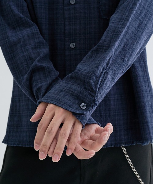 EPNK（イーピーエヌケー）の「Fringe check shirts / フリンジチェックシャツ（シャツ/ブラウス・メンズ・ネイビー/チャコールグレー・SMALL/MEDIUM/LARGE）」の22枚目の写真