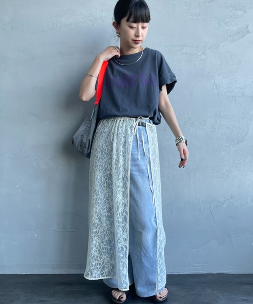 AMERICANA（アメリカーナ）の「【WEB先行予約】[Americana/アメリカーナ] 別注 AMRCNA ラウンドヘム ロゴプリントTシャツ（Tシャツ/カットソー・レディース・カーキ/ホワイト/スミクロ・ONE SIZE）」の5枚目の写真