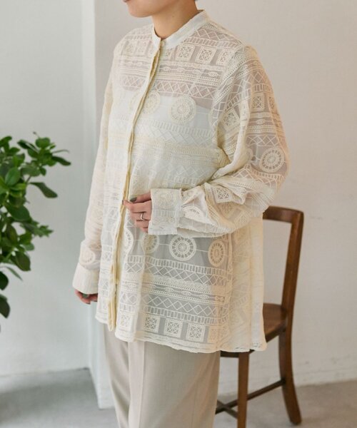 ear PAPILLONNER（イアパピヨネ）の「シアー刺繍ブラウス【SUM1 STYLE】（シャツ/ブラウス・レディース・ホワイト/ブラック・FREE）」の2枚目の写真