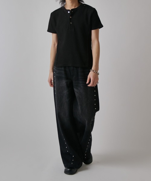 Lui's（ルイス）の「スタッズ/ワイドフィットデニムパンツ13.5oz（デニムパンツ・メンズ・インディゴブルー/ブラック系その他2・32/30/34）」の9枚目の写真