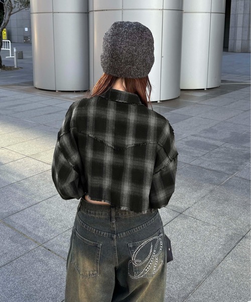 sedacle girl（セダクルガール）の「クロップドウエスタンシャツ（シャツ/ブラウス・レディース・チャコールグレー/オフホワイト・MEDIUM/SMALL）」の10枚目の写真