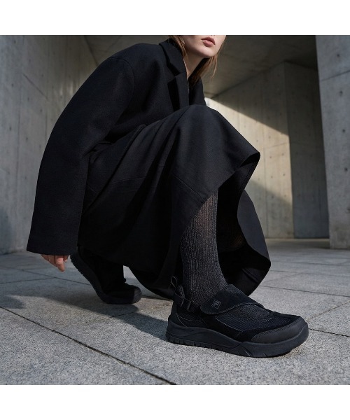 FILA(フィラ)の「FILA MELVIS MJ / フィラメルヴィスエムジェイ / カジュアルスニーカー(スニーカー・レディース・ブラック・23.0cm/24.0cm/25.0cm/26.0cm)」の1枚目の写真