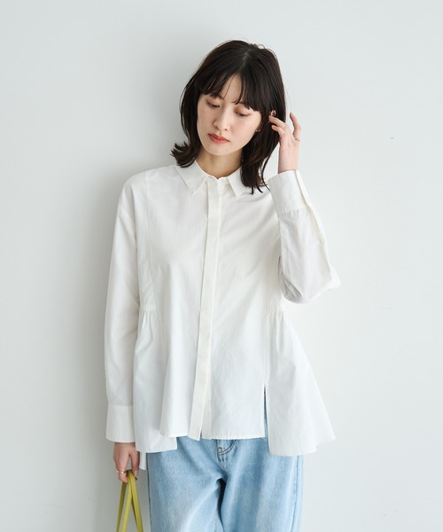 YECCA VECCA（イェッカヴェッカ）の「ペプラムギャザーシャツ（シャツ/ブラウス・レディース・ネイビー/ブルー/オフホワイト・FREE）」の14枚目の写真