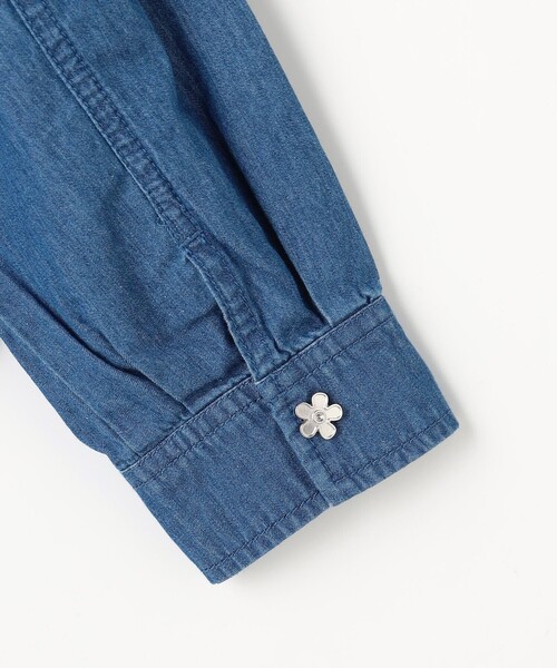 組曲（クミキョク）の「【110-140㎝】 フラワーボタンデニムジャケット（デニムジャケット・キッズ・ネイビー系・110/120/130/140）」の6枚目の写真