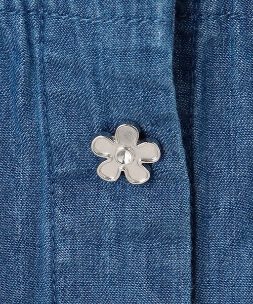組曲（クミキョク）の「【110-140㎝】 フラワーボタンデニムジャケット（デニムジャケット・キッズ・ネイビー系・110/120/130/140）」の10枚目の写真