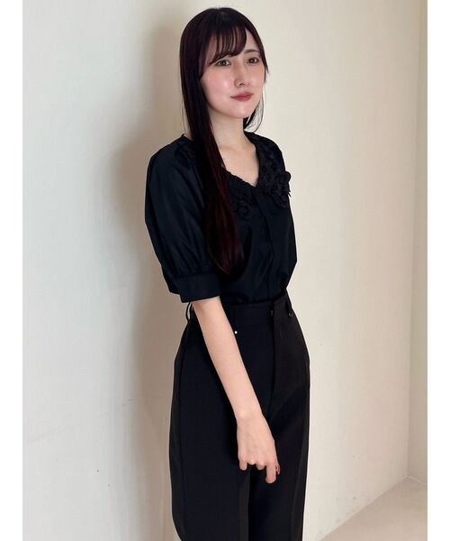 MERCURYDUO(マーキュリーデュオ)の「レース衿パワショルブラウス(シャツ/ブラウス・レディース・ピンク/オフホワイト/ブラック・FREE)」の7枚目の写真