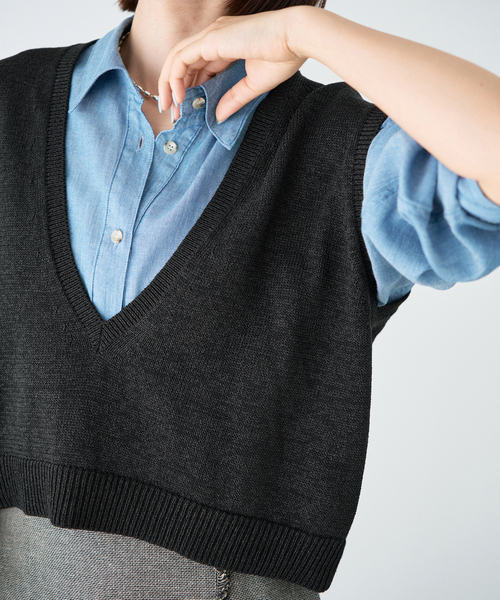 IENA（イエナ）の「コットンwashiニットベスト（ベスト・レディース・ブラック/カーキ・FREE）」の9枚目の写真