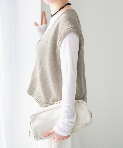 IENA（イエナ）の「コットンwashiニットベスト（ベスト・レディース・ブラック/カーキ・FREE）」の14枚目の写真