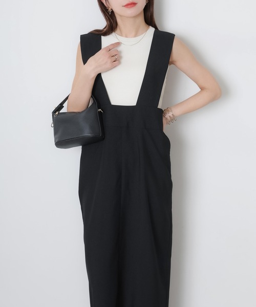 Riberry（リベリー）の「タイトジャンパースカート（ジャンパースカート・レディース・ブラック・FREE）」の4枚目の写真