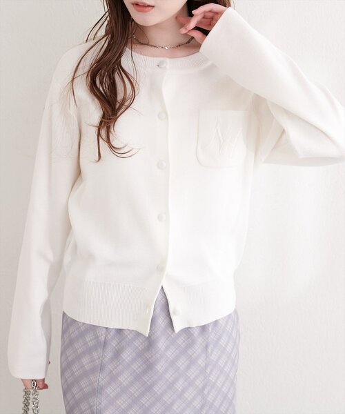 natural couture（ナチュラルクチュール）の「ロゴ刺繍ポケットカーディガン（カーディガン/ボレロ・レディース・ネイビー/ライム/レッド/チャコールグレー/オフホワイト・FREE）」の11枚目の写真