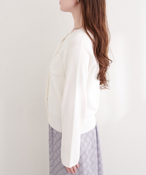 natural couture（ナチュラルクチュール）の「ロゴ刺繍ポケットカーディガン（カーディガン/ボレロ・レディース・ネイビー/ライム/レッド/チャコールグレー/オフホワイト・FREE）」の16枚目の写真