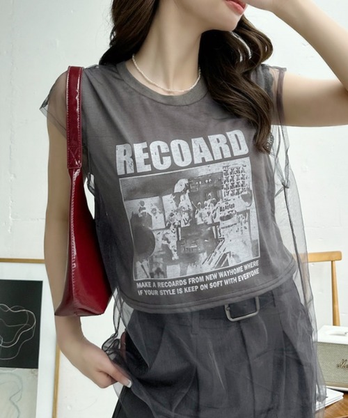 Ada.(エイダ)の「ヴィンテージライク シアー ドッキング ロゴ Tシャツ ◎(Tシャツ/カットソー・レディース・イエロー/ホワイト/グレー/ブラック・FREE)」の1枚目の写真