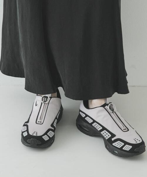NIKE(ナイキ)の「NIKE エア マックス SNDR(スニーカー・レディース・パープル系その他・24.5/23.5/25/24)」の2枚目の写真