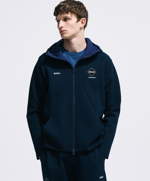 F.C.Real Bristol（エフシーレアルブリストル）の「【F.C.Real Bristol/エフシーレアルブリストル】TECH KNIT HOODIE（パーカー・メンズ・ブラック・M/L）」の4枚目の写真