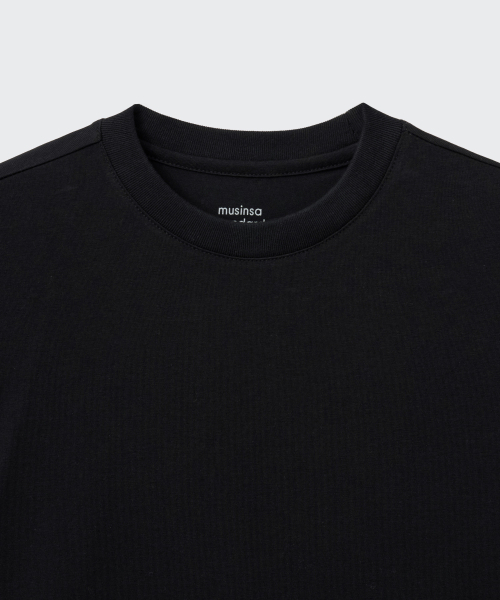 MUSINSA STANDARD KIDS（ムシンサスタンダードキッズ）の「[UVプロテクション] リラックスドクルーネックTシャツ [ブラック]（Tシャツ/カットソー・レディース・その他・110/120/130/140/150/160）」の2枚目の写真