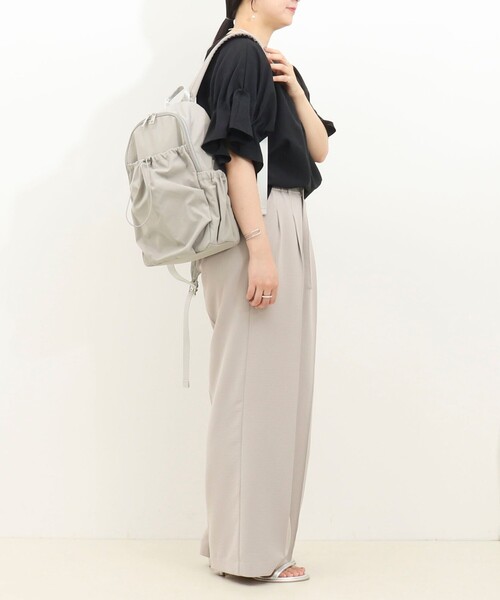 MICO COULIER(ミコクリエ)の「GATHERED NYLON BACKPACK(バックパック/リュック・レディース・ブラック/ライトグレー・FREE)」の12枚目の写真